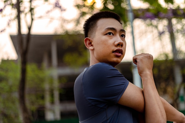 贾秀全受邀出席亚洲杯决赛 历届最优秀球员齐聚盛宴