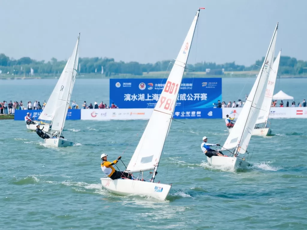 滴水湖畔，上海帆船公开赛圆满落幕